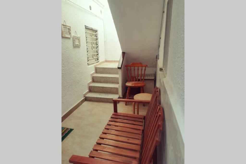 M4 Cool Terrace. 1 Min To Metro. 15 Min To Center Apartamento Esplugues de Llobregat Exterior foto
