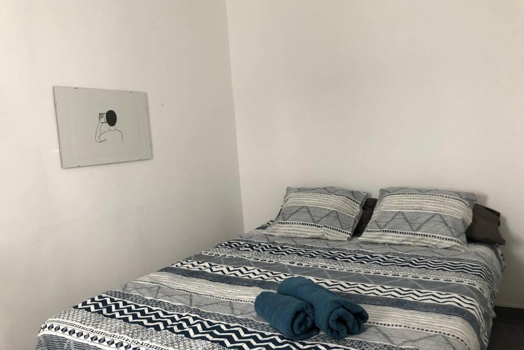 M4 Cool Terrace. 1 Min To Metro. 15 Min To Center Apartamento Esplugues de Llobregat Exterior foto